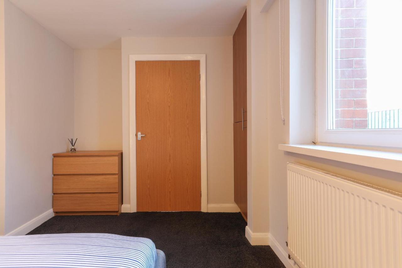 Bedzzz - House On The Green Villa Preston  Exterior foto